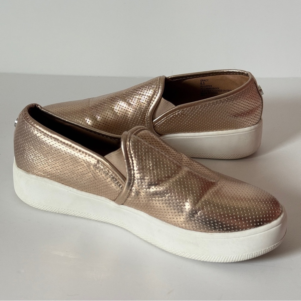 Steve Madden Gracy Woman’s Loafers Rose Gold Size 8.5 - Picture 2 of 11